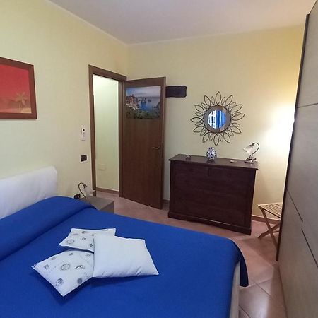 Domus Claudio Apartamento Fiumicino Exterior foto